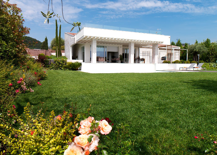 Staff Costruzioni Srl - Construction Villa with Pool Lake Garda (BS)